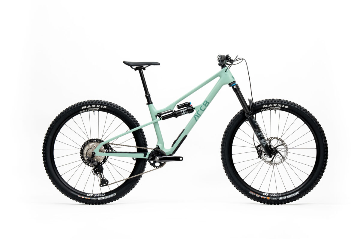 25 ARC8 Extra Air sage green XT Performance XM
